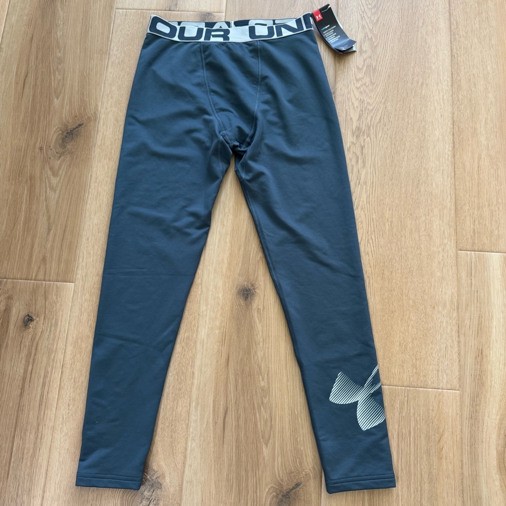 NWT Youth Large Under Armour Gray Fitted Pants